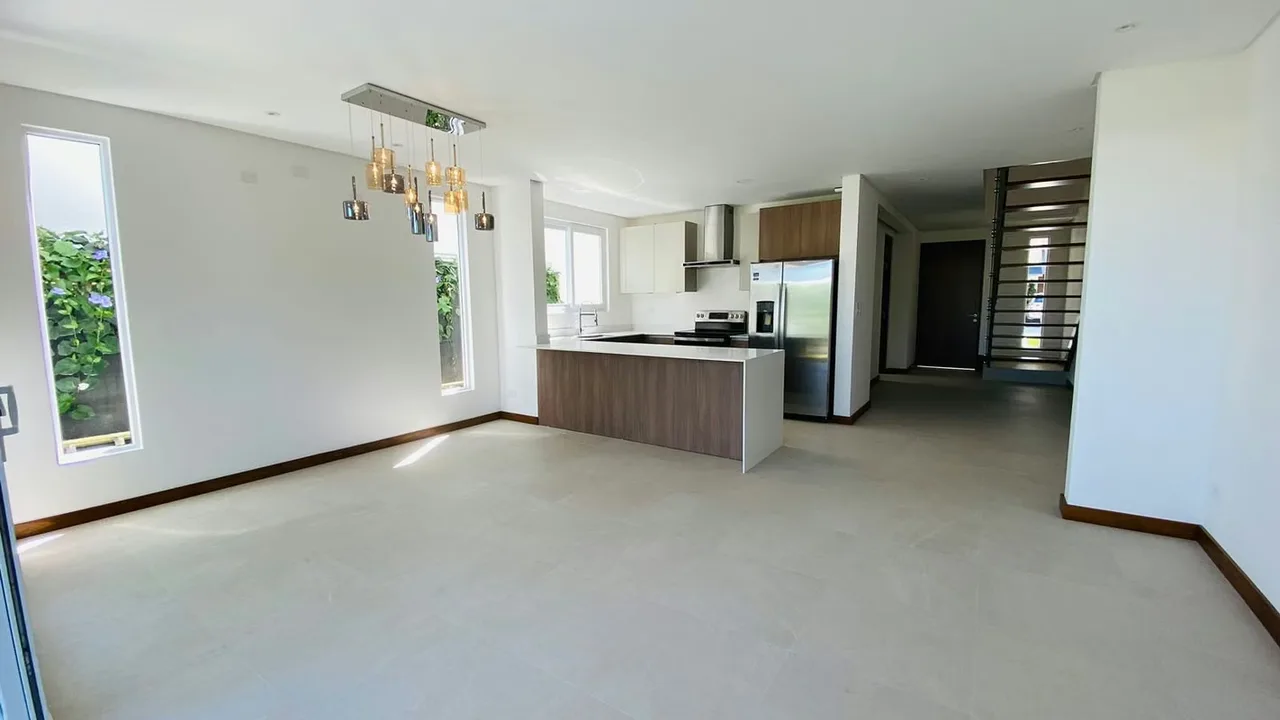 Disfrute de comodidad, privacidad y un estilo de vida exclusivo en esta hermosa residencia ubicada en un condominio de solo 22 casas, con excelentes acabados y amenidades para toda la ..., photo 10