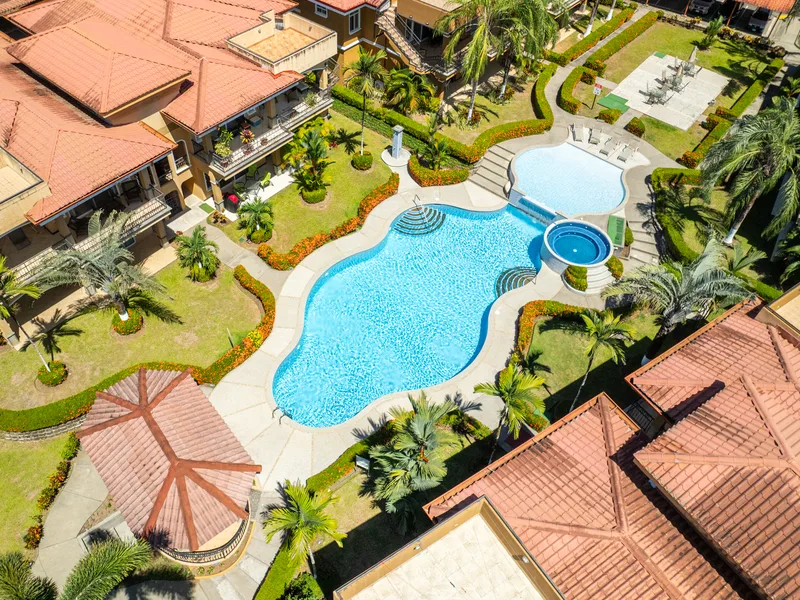 3 Bed Condo For Sale in Herradura, photo 3