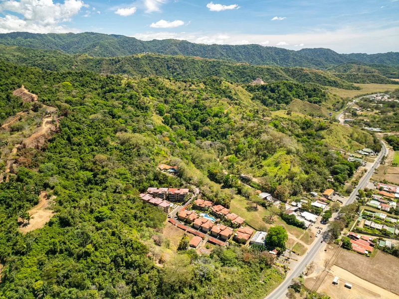 3 Bed Condo For Sale in Herradura, photo 5