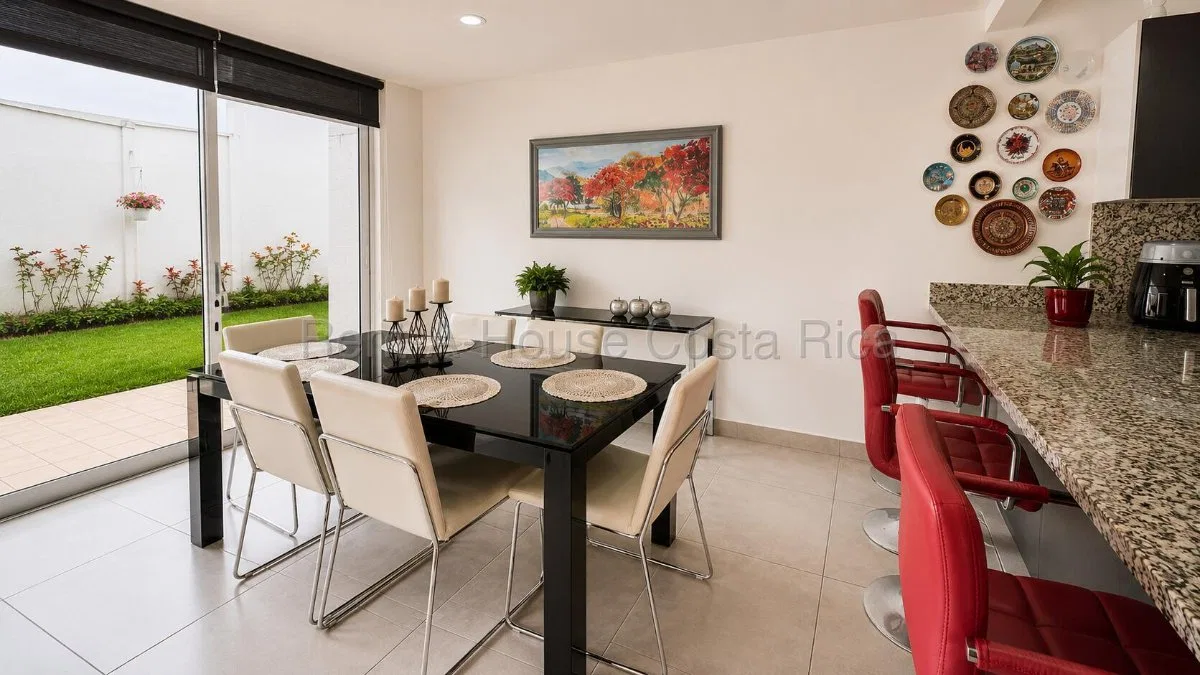 Venta de Elegante Townhouse con Amplios Espacios en Montes de Oca #27-176 GS - Venta en Montes de Oca, photo 3