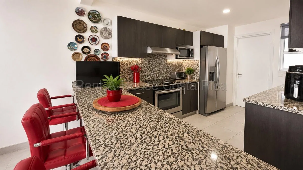 Venta de Elegante Townhouse con Amplios Espacios en Montes de Oca #27-176 GS - Venta en Montes de Oca, photo 4
