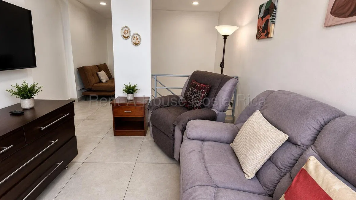 Venta de Elegante Townhouse con Amplios Espacios en Montes de Oca #27-176 GS - Venta en Montes de Oca, photo 7
