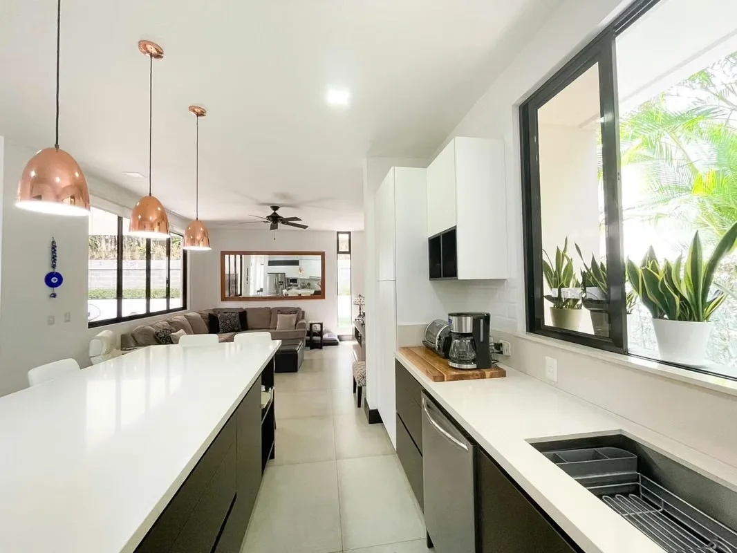 House for sale in a gated community in Pozos Sur, Santa Ana, photo 11