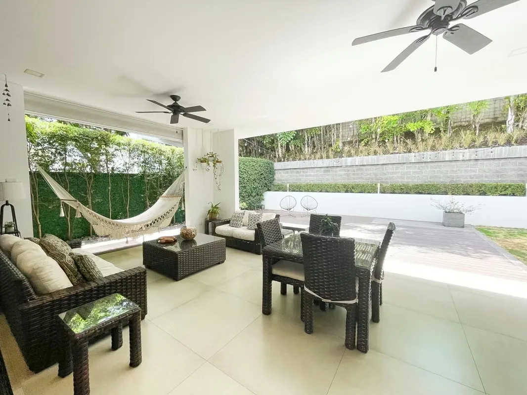 House for sale in a gated community in Pozos Sur, Santa Ana, photo 15