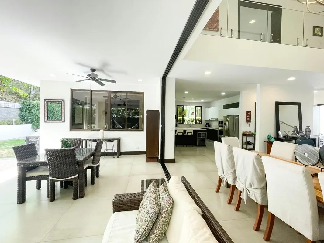House for sale in a gated community in Pozos Sur, Santa Ana, photo 3