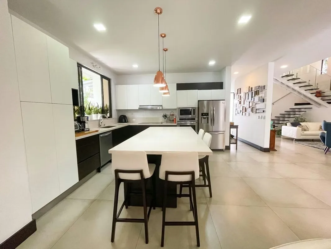 House for sale in a gated community in Pozos Sur, Santa Ana, photo 9