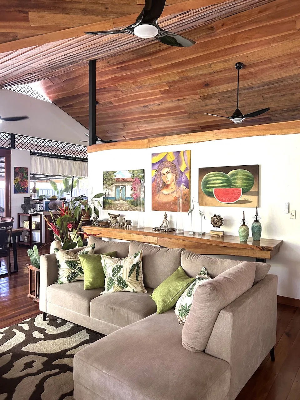 CASA BALI – 3 BEDROOM HOME WALKING DISTANCE TO THE BEACH, photo 11