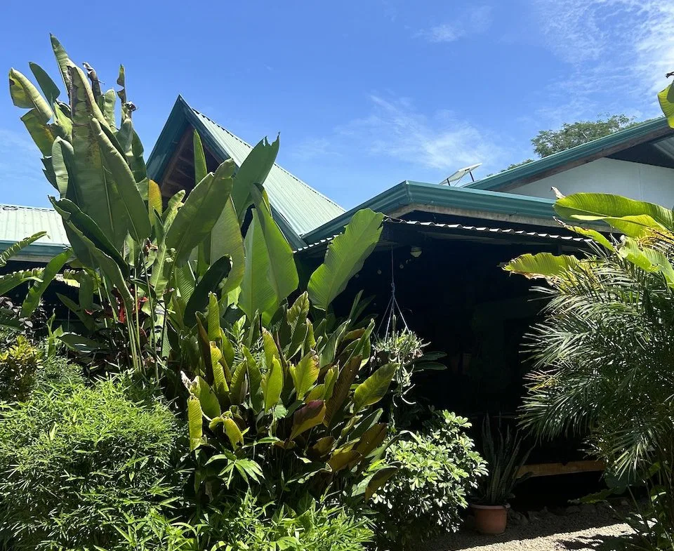 CASA BALI – 3 BEDROOM HOME WALKING DISTANCE TO THE BEACH, photo 4