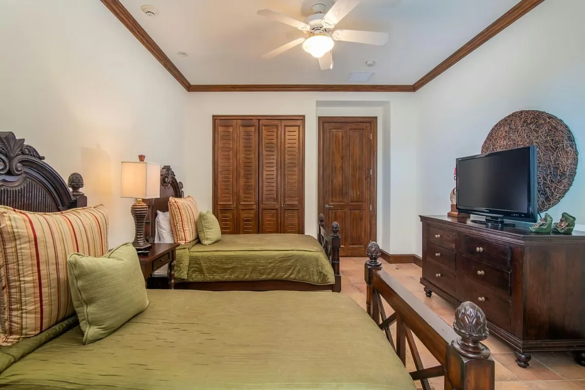 Discover a privileged lifestyle in one of Costa Rica’s most exclusive and sought-after Pacific destinations. This elegant residence in Montebello, Herradura, ..., photo 14