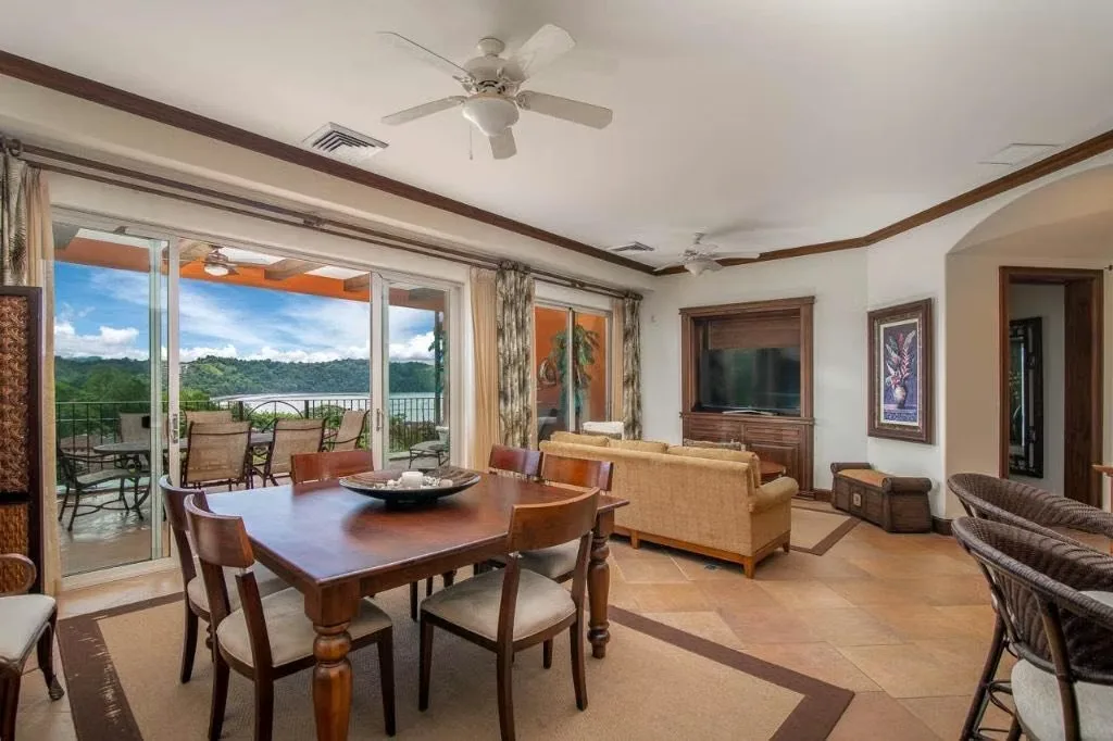 Discover a privileged lifestyle in one of Costa Rica’s most exclusive and sought-after Pacific destinations. This elegant residence in Montebello, Herradura, ..., photo 4