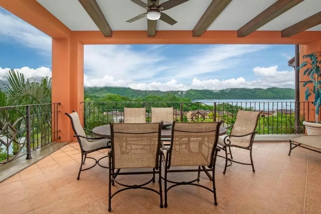 Discover a privileged lifestyle in one of Costa Rica’s most exclusive and sought-after Pacific destinations. This elegant residence in Montebello, Herradura, ..., photo 5