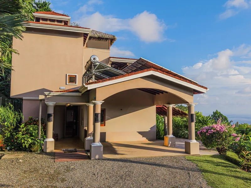 4 Bed Single Family Homes For Sale in Dominical, photo 15