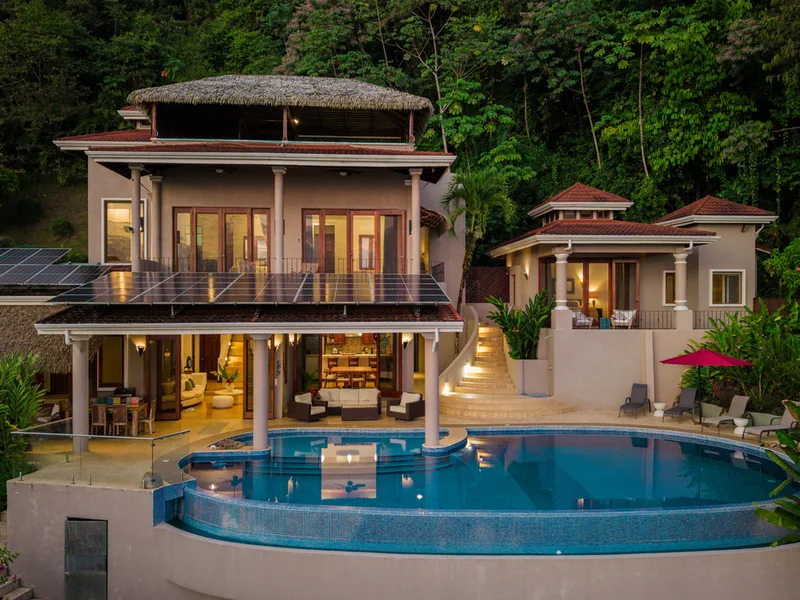 4 Bed Single Family Homes For Sale in Dominical, photo 3