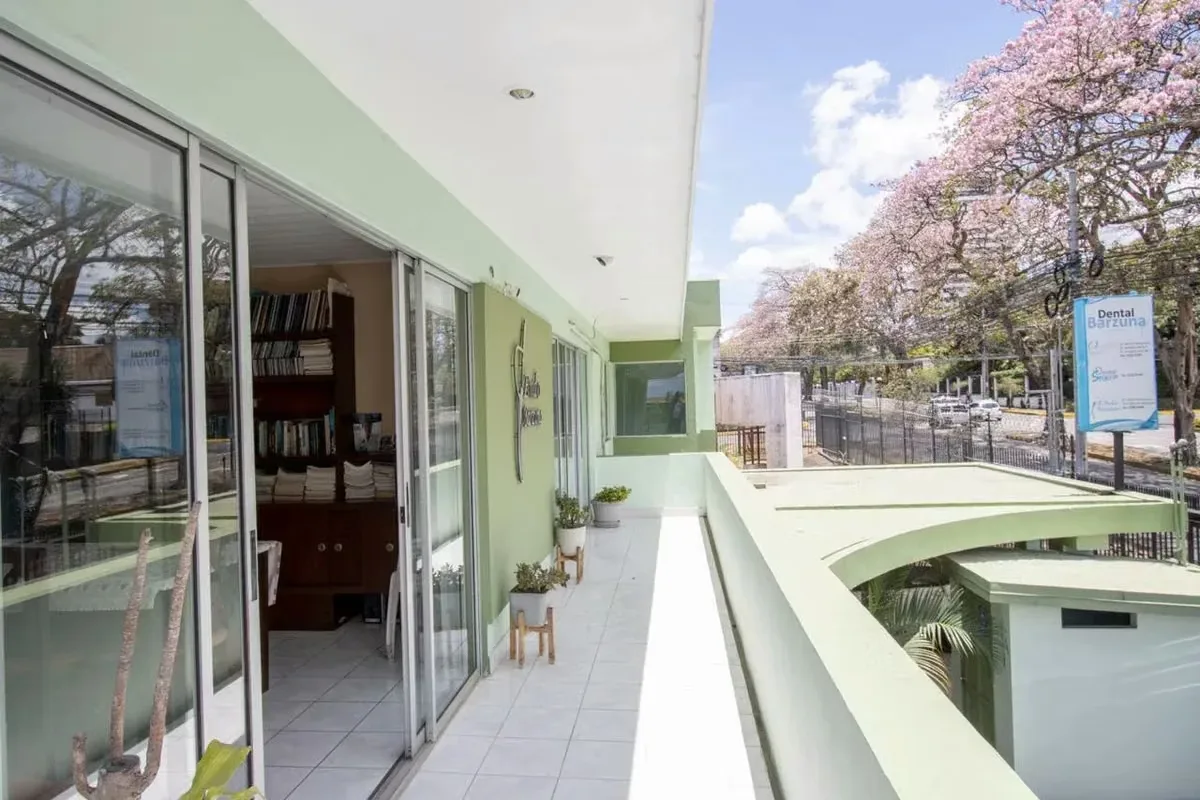 We present a commercial building with a prime location in Rohrmoser, San José, an area of great economic dynamism and ..., photo 4