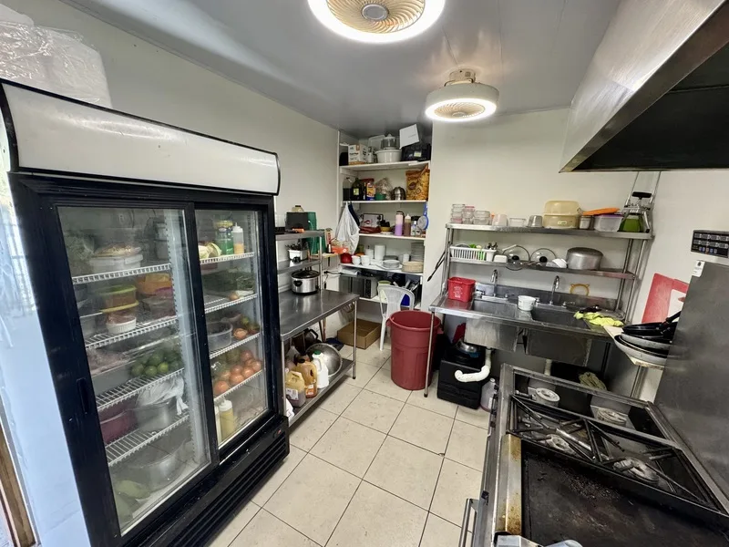 4 Bed Commercial For Sale in Junquillal, photo 8