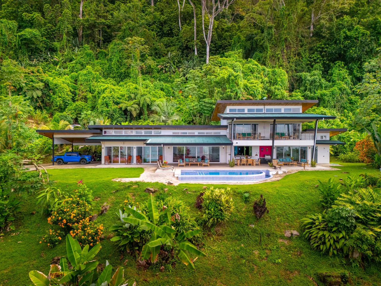 LUXURY PROPERTY WITH MOUNTAIN VIEW – 10 ACRES