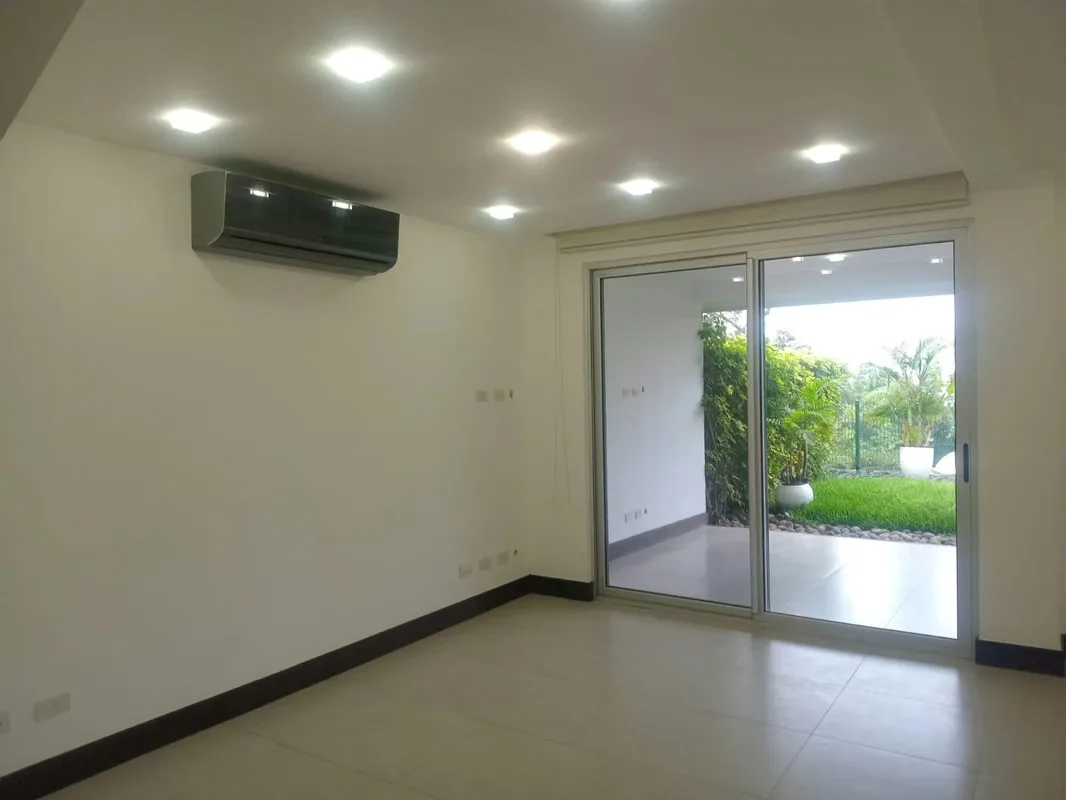 ¡Espectacular Town House en alquiler en el exclusivo Condominio Vistas de Escazú, ubicado en Jaboncillos! Propiedad nueva (1 año de construida) con acabados de lujo, tecnología ..., photo 5