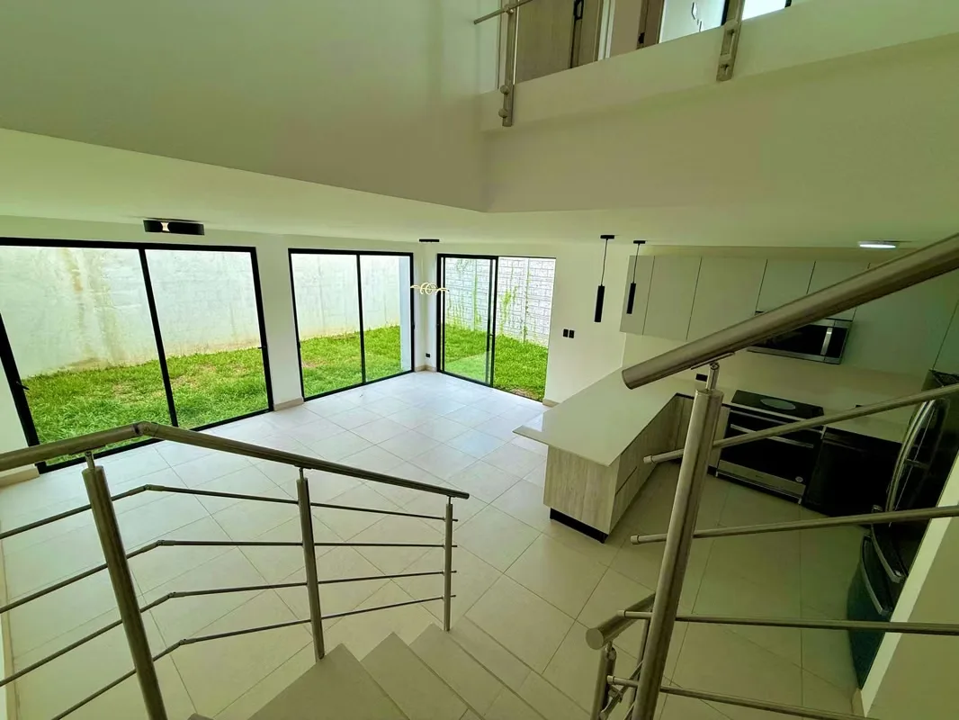 New House for Sale in Lindora Village, photo 4