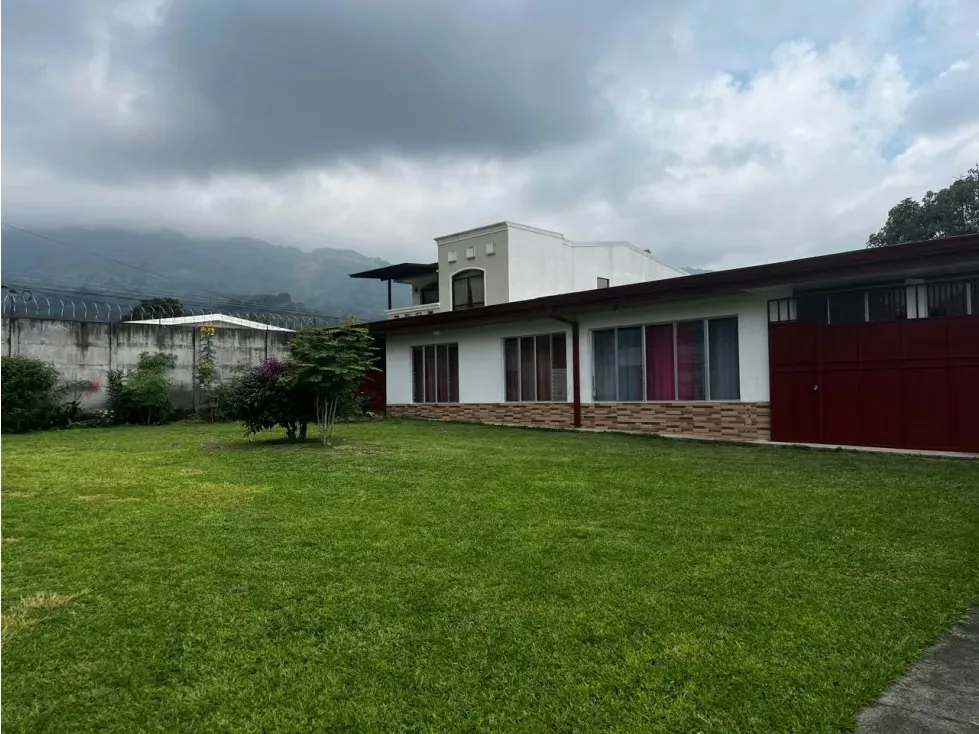 Hermosa Casa Independiente en Venta, Calle Valverde - Higuito Desamparados. PRECIO: ¢165,000,000.00 (Ciento sesenta y cinco millones de colones)