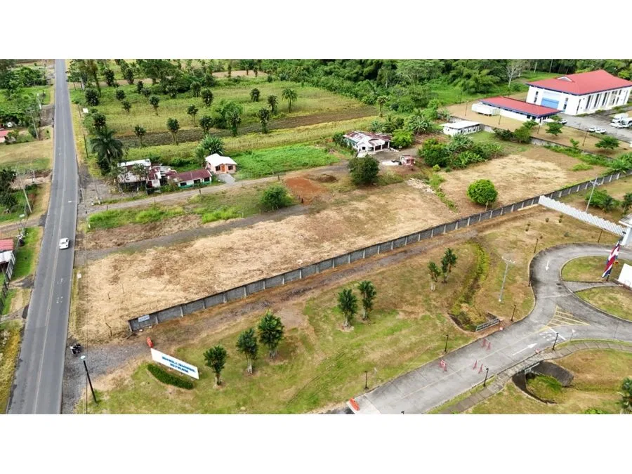 VENTA DE PROPIEDAD CON SEIS LOTES EN CARIARI DE POCOCI