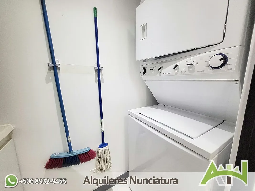 Spacious and comfortable apartment with a spectacular view, strategically located on La Sabana near supermarkets, banks, and bus ..., photo 7