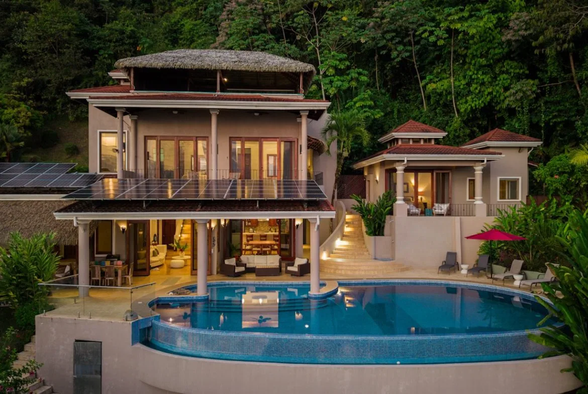 LUXURY PROPERTY WITH FOUR BEDROOM AND OCEAN FRONT VIEWS, IN SAN MARTIN – 1.52 ACRES, photo 2