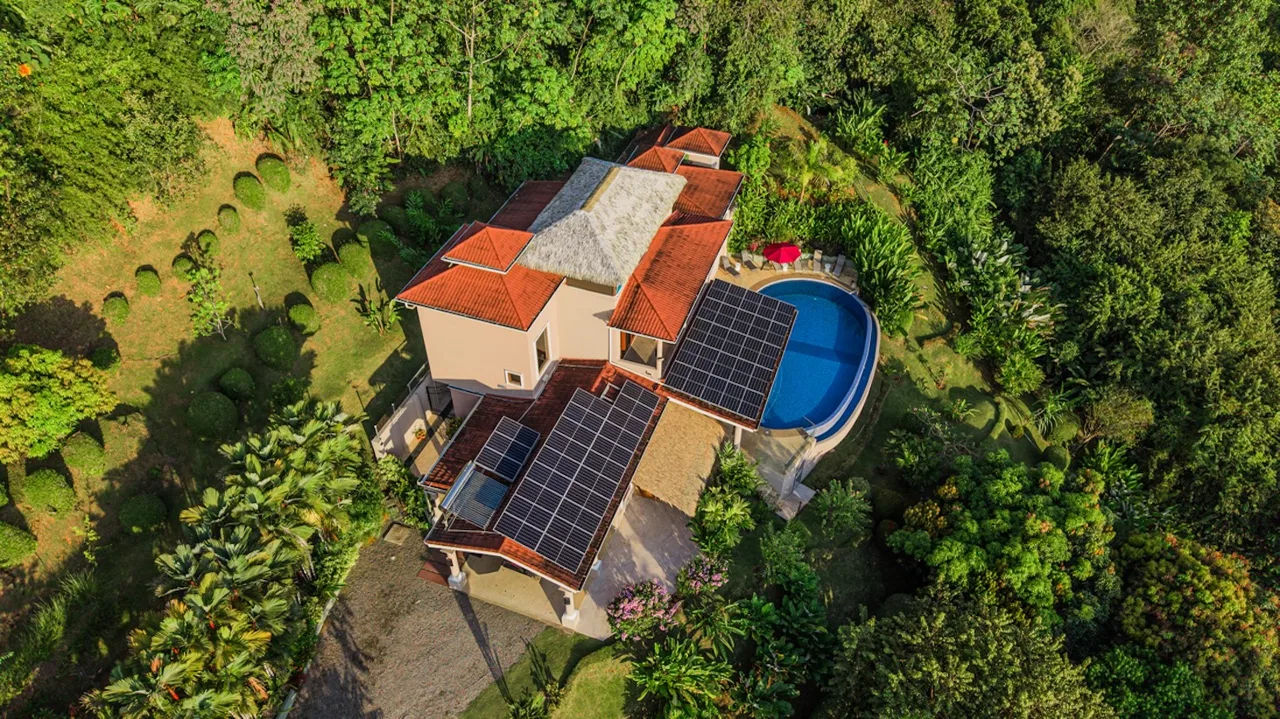 LUXURY PROPERTY WITH FOUR BEDROOM AND OCEAN FRONT VIEWS, IN SAN MARTIN – 1.52 ACRES, photo 5