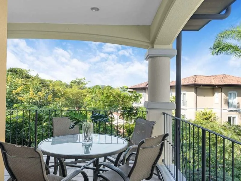 3 Bed Condo For Sale in Herradura, photo 2