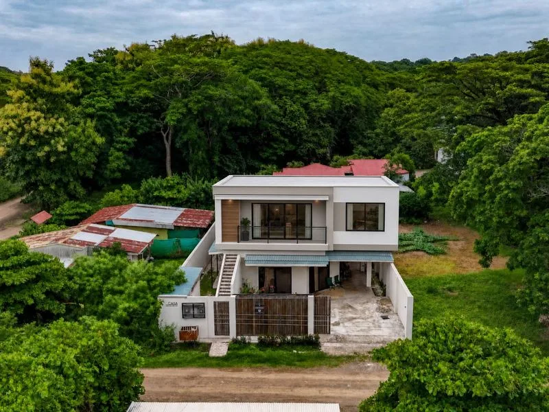 4 Bed Single Family Homes For Sale in Samara, photo 2