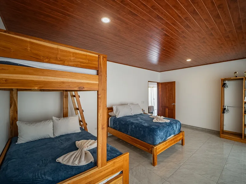 4 Bed Single Family Homes For Sale in Samara, photo 14