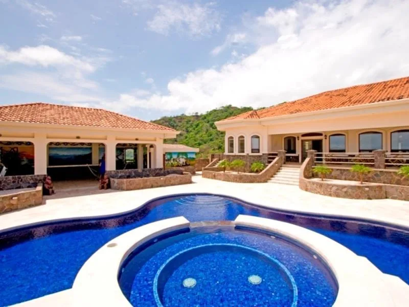 7 Bed Single Family Homes For Sale in Playas Del Coco, photo 3