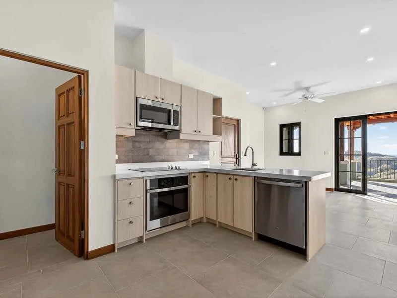2 Bed Condo For Sale in Playa Danta, photo 13