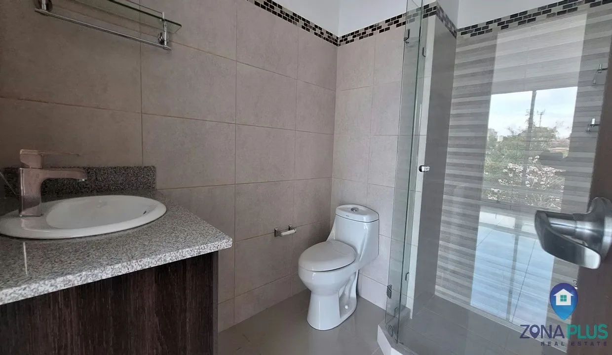 Building for Sale in Zapote, photo 10