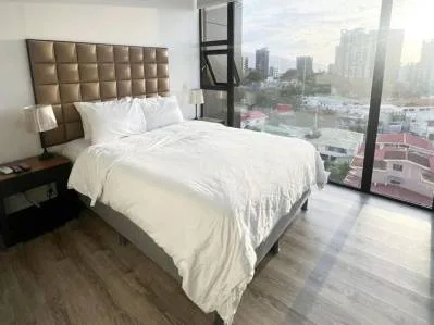 Alquiler de precioso apartamento amoblado en torre Rohrmoser
