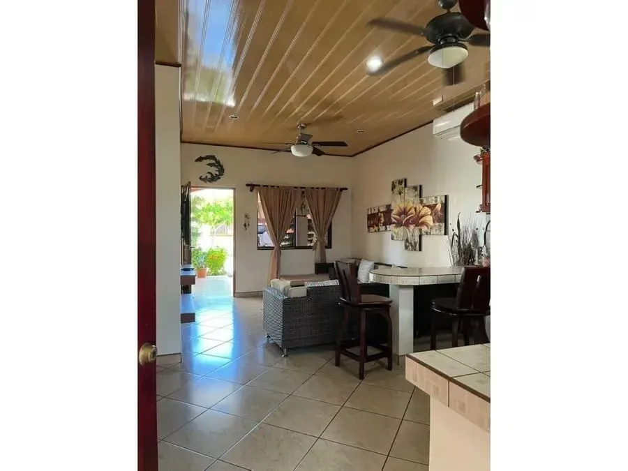 Spectacular house within a private condominium, 3 bedrooms, 2 bathrooms, very good location, just 5 minutes from the beach and the main shops in downtown Jacó. The condominium has ..., photo 9