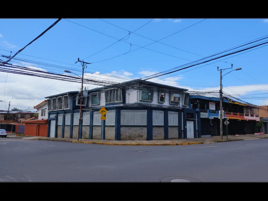Edificio de Oficinas en Barrio Naciones Unidas