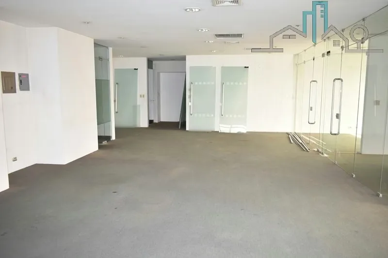 Office in Torres del Campo Office. Excellent location, close to shopping, executive and consumption centers in Goicoechea, photo 12