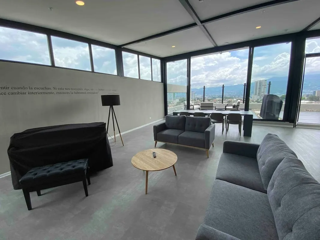 Este moderno apartamento de 2 habitaciones se encuentra en el corazón de Barrio Escalante, una ..., photo 16