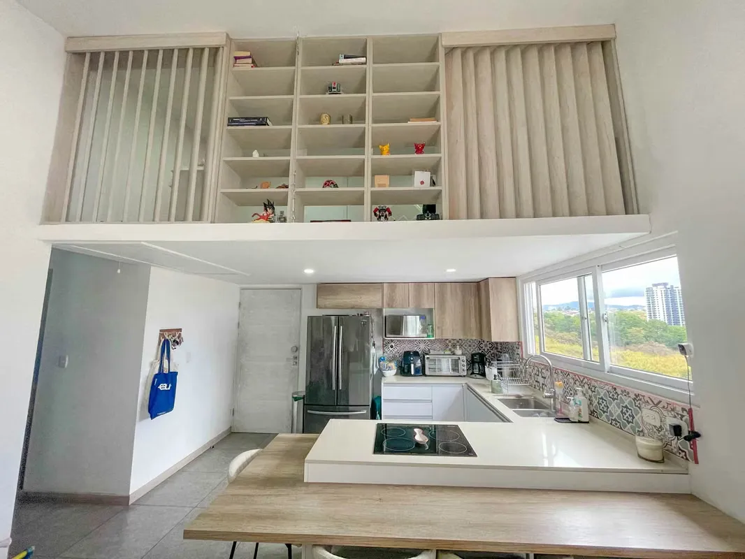 Experience the perfect blend of comfort and convenience in this strategically located apartment. Situated with immediate access to Circunvalación, La Sabana, and Uruca, this home is ...