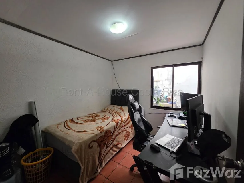 6 Bedroom House for Sale at Goicochea for $202,675, photo 11