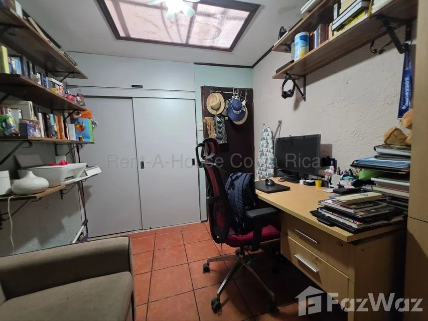 6 Bedroom House for Sale at Goicochea for $202,675, photo 13