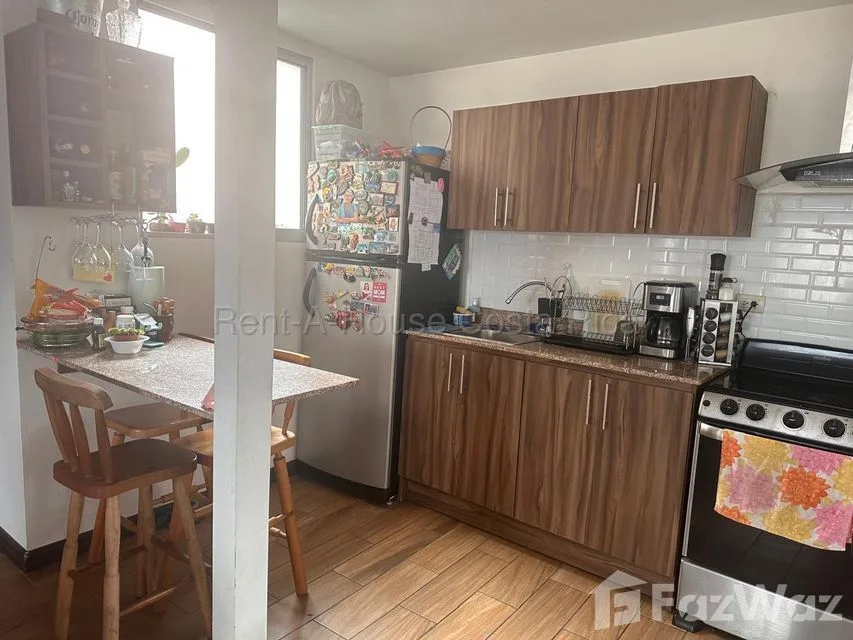 6 Bedroom House for Sale at Goicochea for $202,675, photo 15