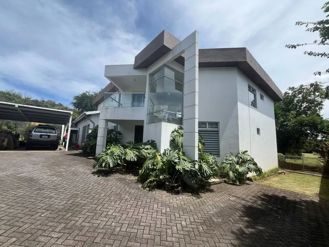House for sale in Ángeles de San Rafael Heredia, elegant house and large green areas with BBQ ranch, photo 14