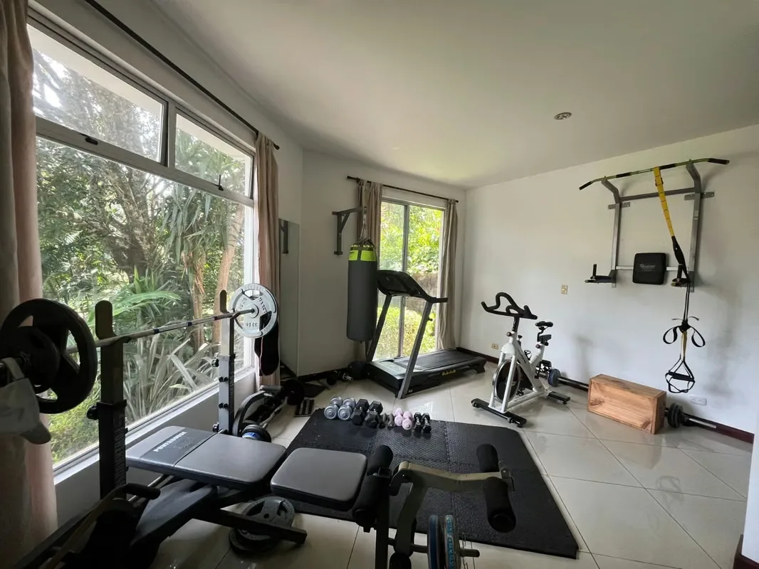 House for sale in Ángeles de San Rafael Heredia, elegant house and large green areas with BBQ ranch, photo 10
