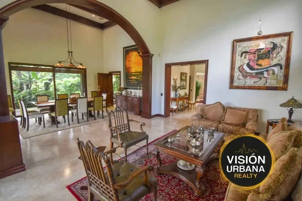 Single-Story House for Sale, Ciudad Colón, photo 11