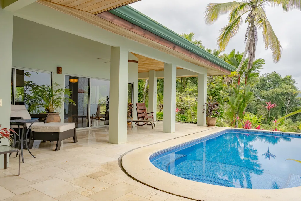 AMAZING WHALE TAIL AND OCEAN VIEW PROPERTY – 9.5 ACRES, photo 4