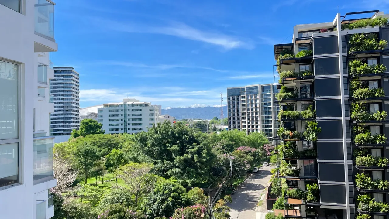 Fully Furnished Apartment for Sale in Nunciatura, Rohrmoser