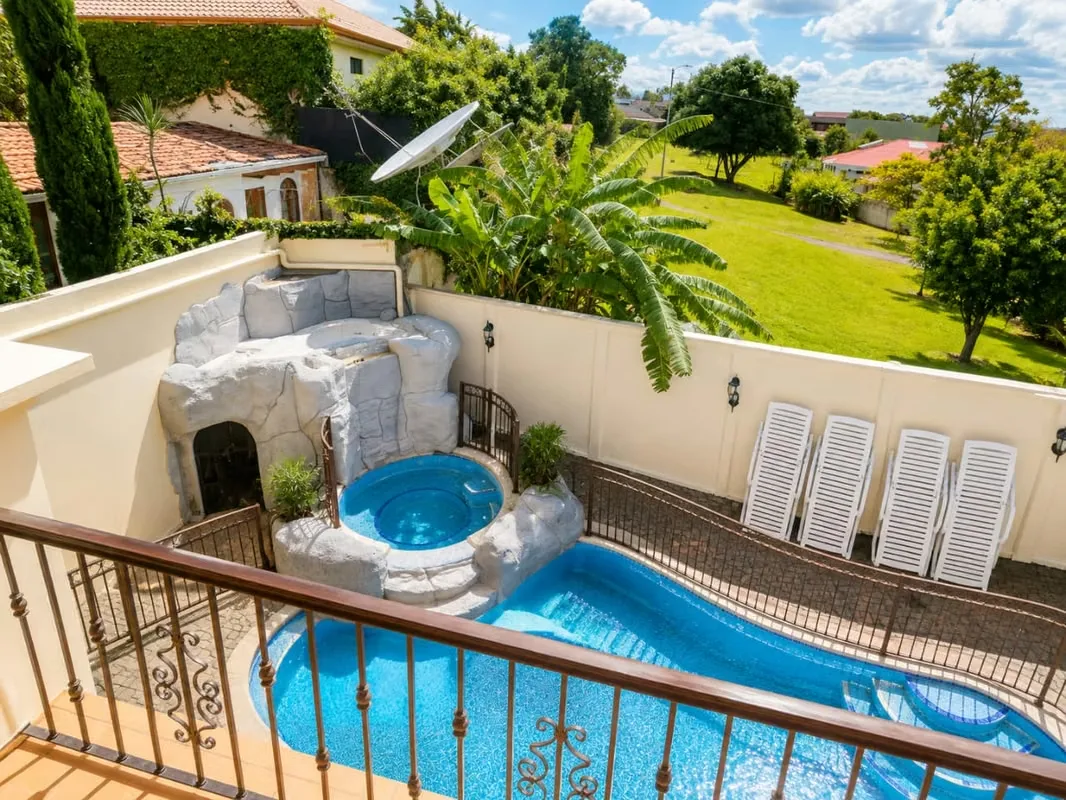 House for Rent in Heredia Belén Cariari - 124; Extensive and Exclusive Residence with Private Pool