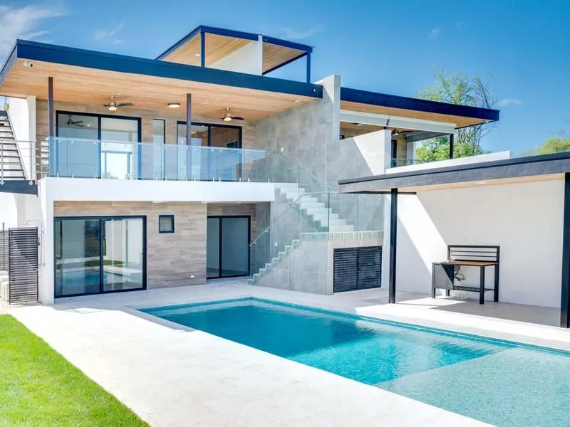 6 Bed Single Family Homes For Sale in Playa Flamingo, photo 2