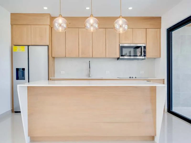6 Bed Single Family Homes For Sale in Playa Flamingo, photo 8